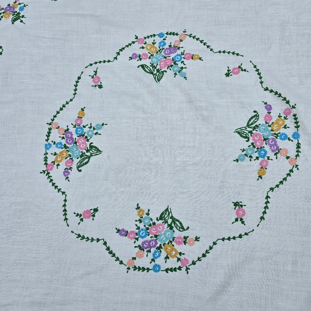 Vintage Cottagecore Tablecloth / Table Topper 39x39 with Floral Hand Embroidery